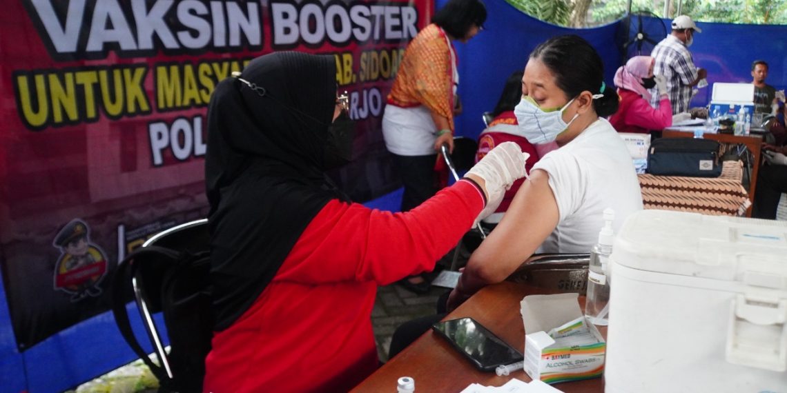 Jelang Nataru, Polresta Sidoarjo Masifkan Vaksinasi Covid-19