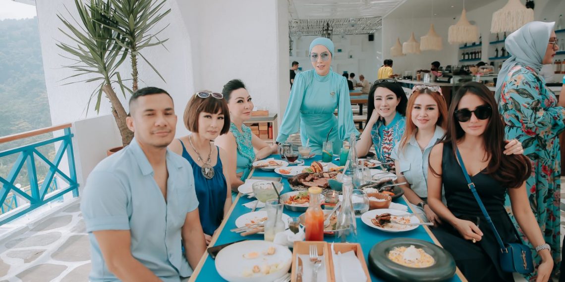 Usung Arsitektur Yunani, Resto Calli Mera jadi Jujukan Keluarga