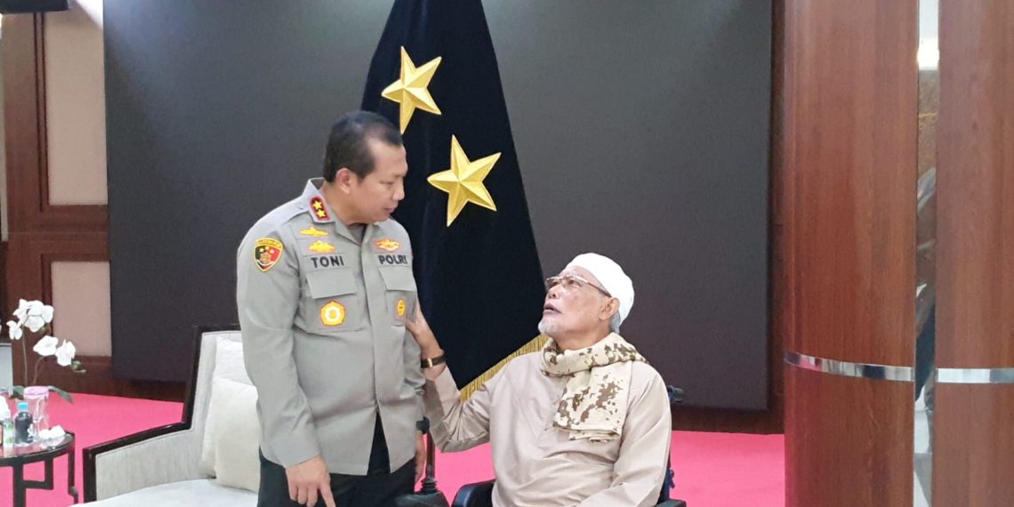 Kapolda Jatim Audensi 10 Kiai dan Ulama Tapal Kuda