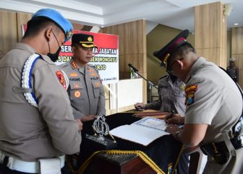 Kabag Ops Polresta Sidoarjo dan Kapolsek Wonoayu Berganti