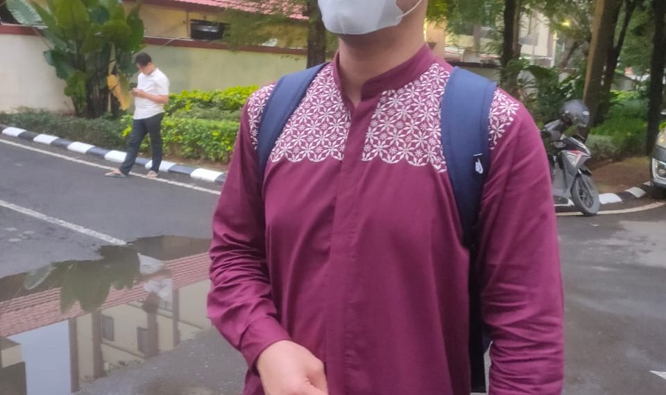 Kepala Ditekan Feri Irawan, Hidung Venna Melinda Berdarah