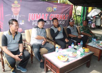 Kapolresta Sidoarjo Jumat Curhat di Pasar Sukodono