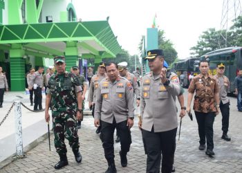 Kapolresta Sidoarjo Dampingi Kapolda Jatim Tinjau Lokasi Satu Abad Harlah NU