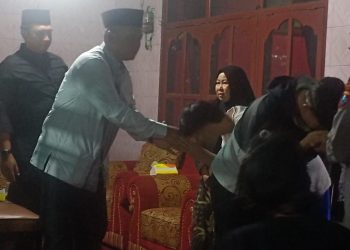 Kapolresta Sidoarjo Takziah Anggota Polsek Krian