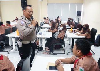Kelas Inspirasi Pelajar di Polresta Sidoarjo