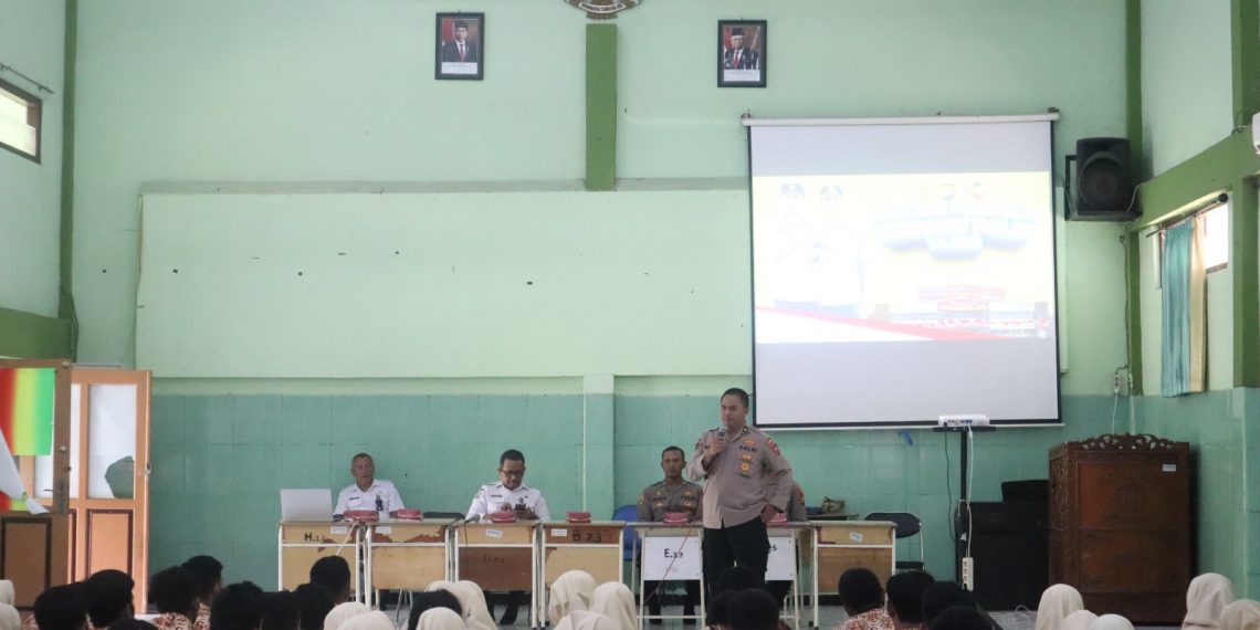 Polresta Sidoarjo Sosialisasi Penerimaan Polri Ke Sekolah