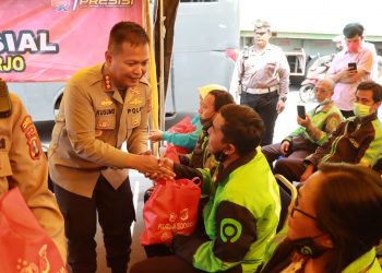 Polisi Sidoarjo dengan Pengendara Ojol Siapkan Hotline Laporan Kamtibmas