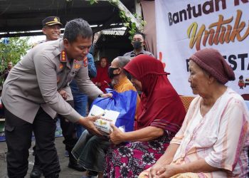 Patroli Kamtibmas Kendarai Motor Sambil Berbagi