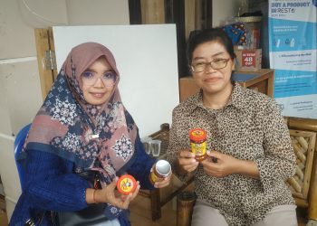 Masuk Marketplace, Tim Abdimas FE Umsida Garap Pemasaran Digital Sambel Mak Judes Sukodono Sidoarjo
