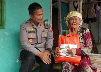 Kapolresta Sidoarjo Baksos di Slum Area Porong