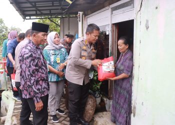 Berikan Layanan Kesehatan dan Blusukan ke Perkampungan Desa Tebel