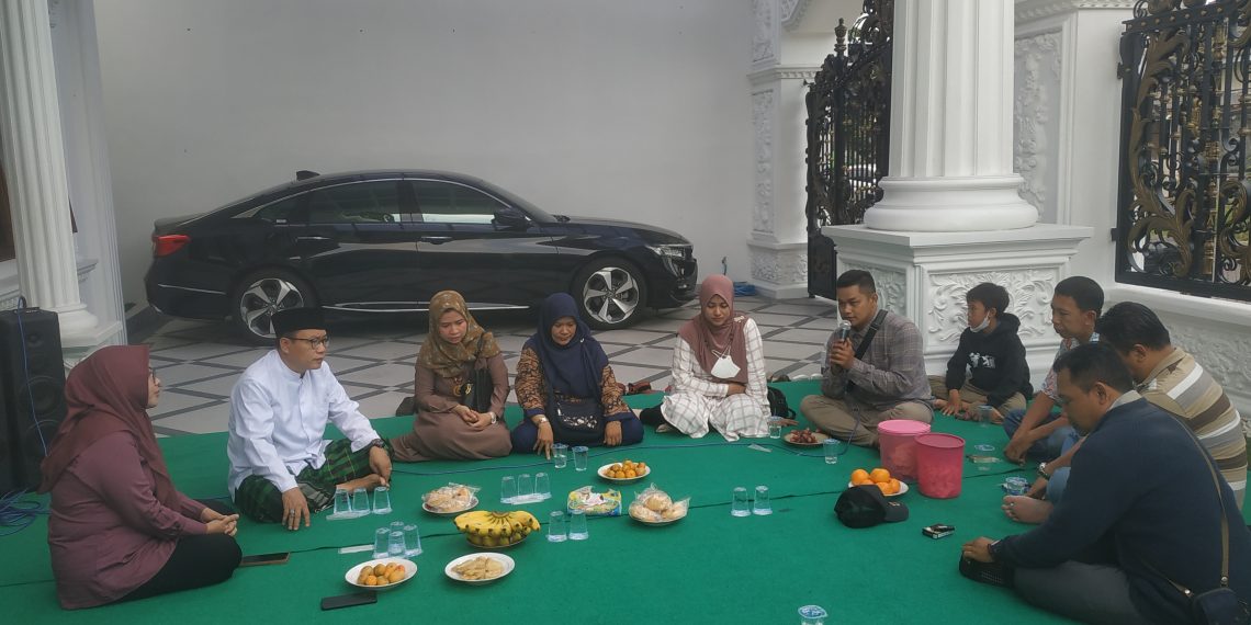 Tak Lupakan Sejarah, Mantan Pengurus GTT Halal Bihalal ke Ketua DPRD Sidoarjo H Usman