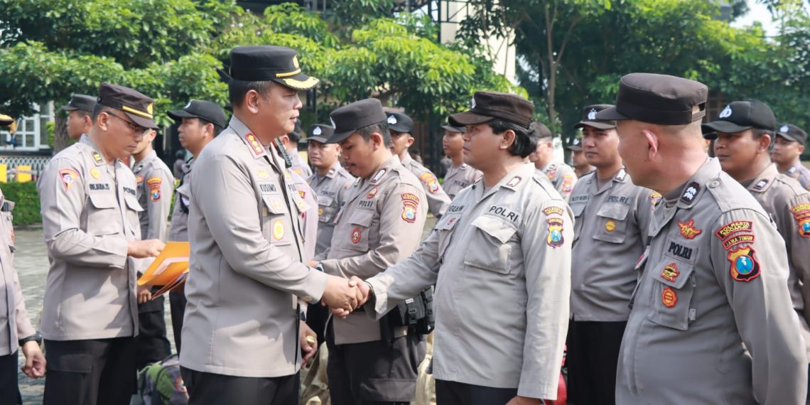 Kapolresta Sidoarjo Cek Kesiapan Personel BKO Pam Pilkades Bangkalan