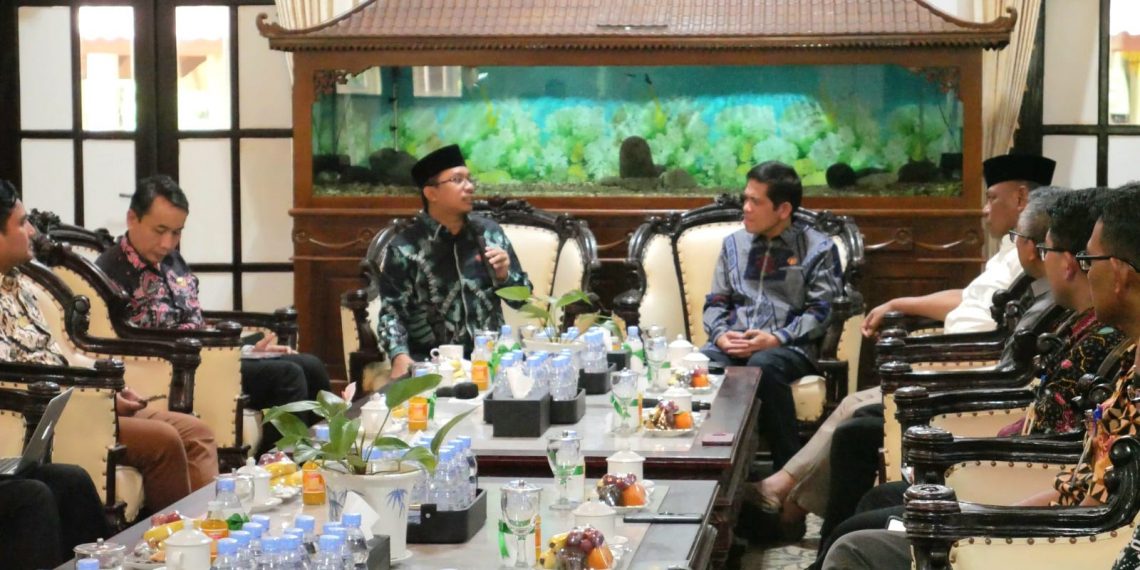 Ombudsman dan Komisi II DPR RI Pantau Kualitas Pelayanan Publik Sidoarjo