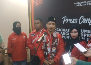 Target 4 Kursi DPRD, PSI Daftarkan Bacaleg Milenial ke KPU Sidoarjo