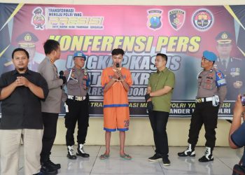 Leher Disayat, Pemuda Curi Uang dan HP Cewek Bokingan