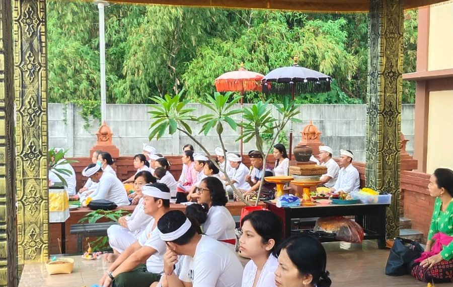 Ibadah Suci Tilem Pura Kertha Bumi Bhayangkara