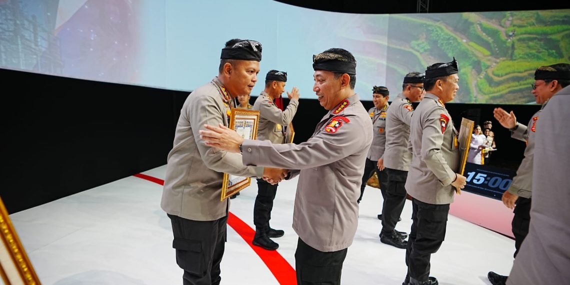 Polresta Sidoarjo Terima Penghargaan Inovasi Pelayanan Terbaik 2023 dari Kapolri