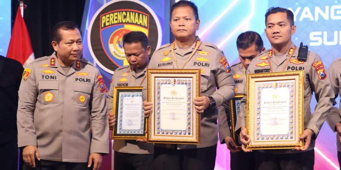 Polresta Sidoarjo Raih Penghargaan Pelayanan Prima Polda Jatim 2023