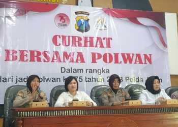 Polwan Srikandi Polda Jatim Serap Curhat Masyarakat