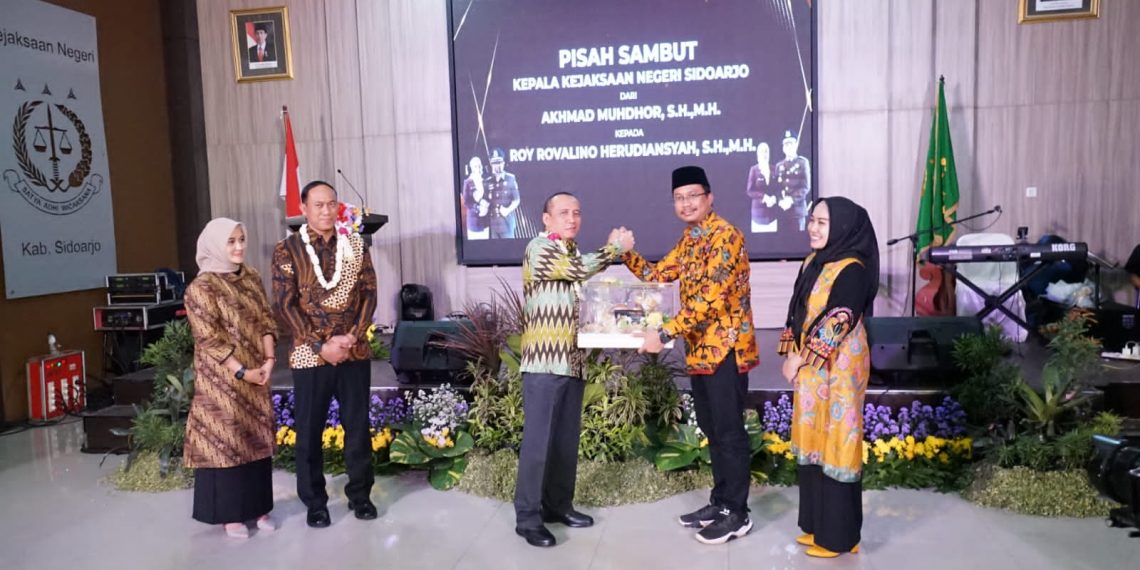 Bupati Gus Muhdlor Sambut Kajari Baru Sidoarjo Roy Revalino Herudiansyah