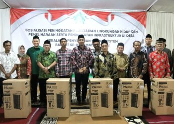 Bupati Gus Muhdlor Bagikan Sound System 746 RT se Kecamatan Candi