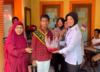 Polwan Sidoarjo Peduli Anak Berkebutuhan Khusus