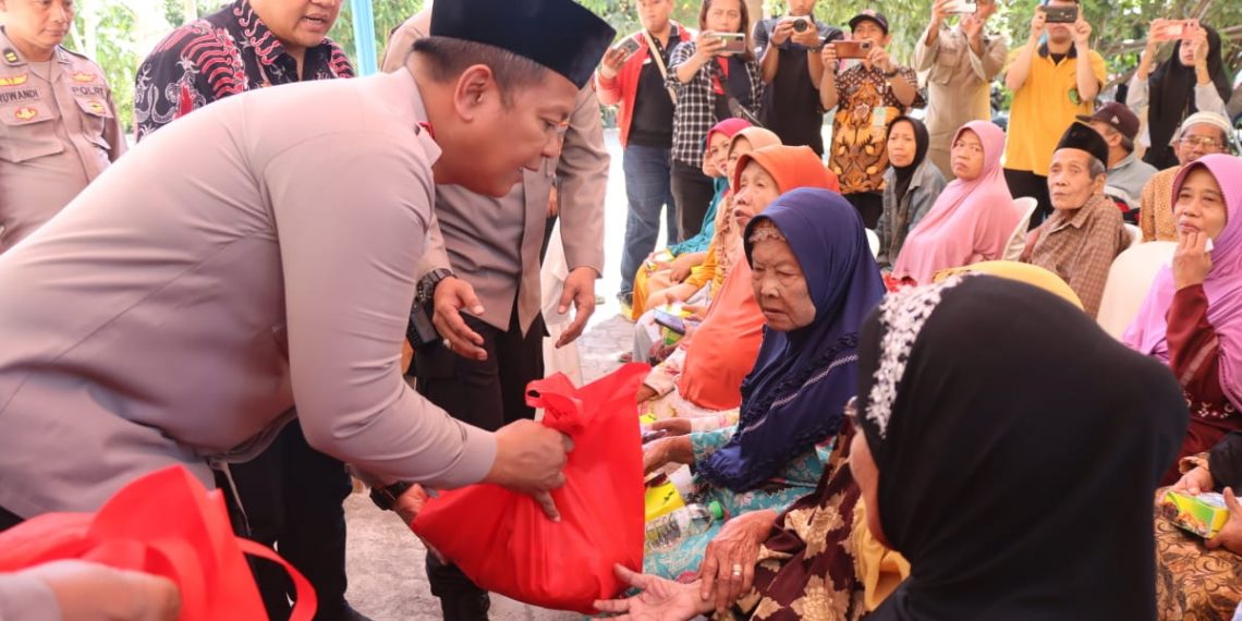 Bakti Sosial dan Bakti Kesehatan di Jumat Curhat Polresta Sidoarjo