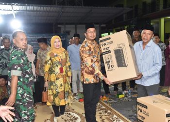 636 RT Kecamatan Krembung dan Wonoayu Terima Bantuan Sound System