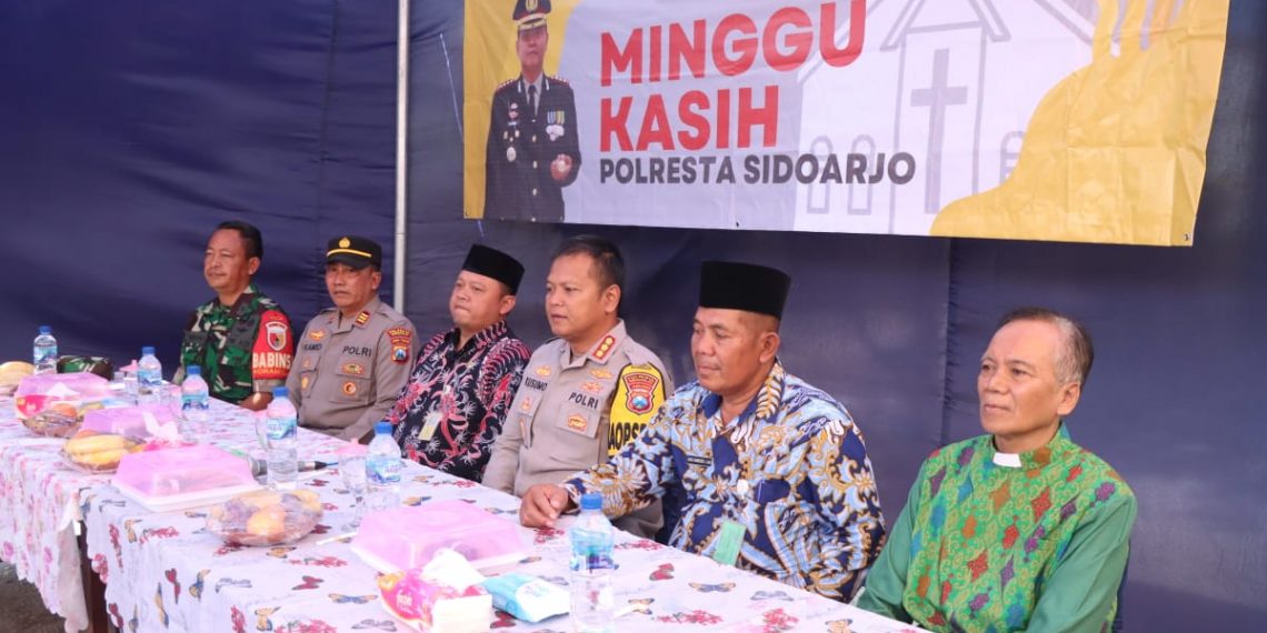Polresta Sidoarjo Laksanakan Program Minggu Kasih di Desa Kajartengguli Prambon