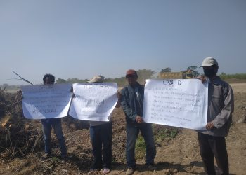 Pembayaran Belum Lunas Lahan Diurug, Petani dan Warga Sukolegok Lakukan Demo di Lokasi Pengurukan
