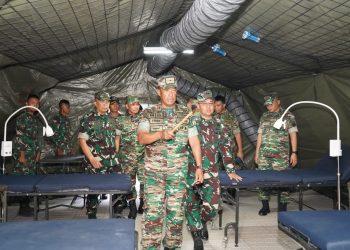 Danrem 084/BJ Meninjau Kesiapan Bhakti Sosial Kesehatan di Bangkalan