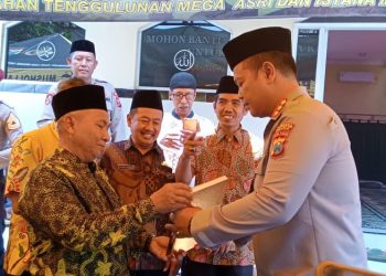 Jumat Curhat Polresta Sidoarjo di Tenggulunan Candi