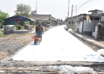 Betonisasi Tulangan-Durungbedug, Kecamatan Candi Capai Progres 36 Persen