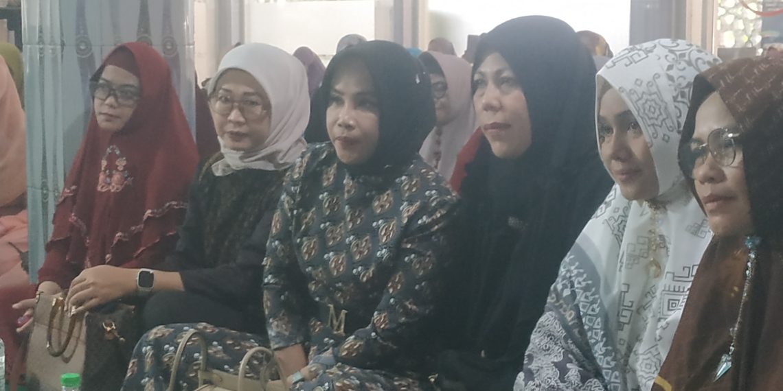 Galang Ibu-Ibu Pengajian, Fahmi Ummi Jatim Siap Menangkan Capres Prabowo Subianto