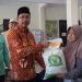 Bupati Sidoarjo Gus Muhdlor Serahkan Bantuan Beras 10kg kepada 93.635 KPM