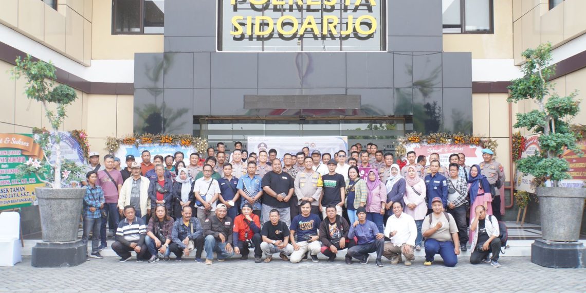 Jelang Nataru dan Pemilu 2024, Kapolresta Sidoarjo Sinergi dengan Wartawan
