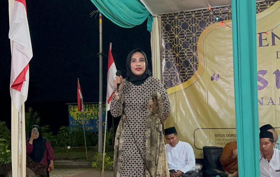 Hj Mimik Idayana Berangkatkan Umroh Qori Pembaca Alquran Bersuara Syahdu