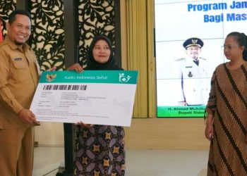 Tunaikan Komitmen Bersama, Kabupaten Sidoarjo Raih UHC