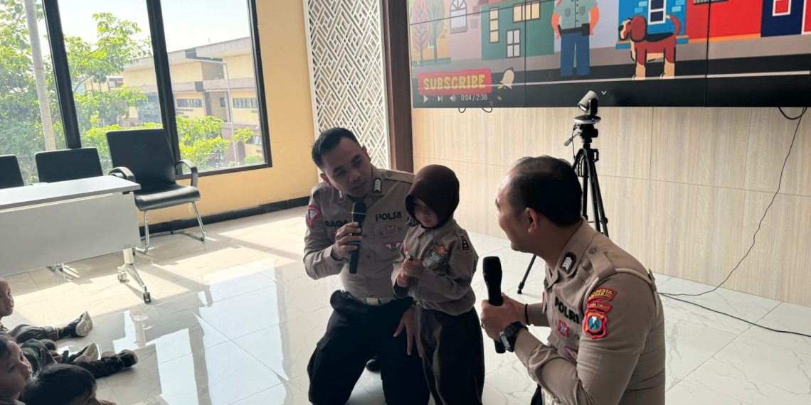 Edukasi Tertib Lalu Lintas di Satlantas Polresta Sidoarjo