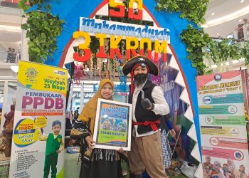 SD Muhammadiyah 3 IKROM Wage Raih Award Stand Kreatif dari Majalah Nurani