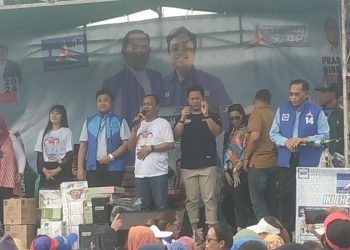 Tiga Caleg Partai Demokrat Gelar Kampanye Terakhir Berhadiah Umroh dan Motor