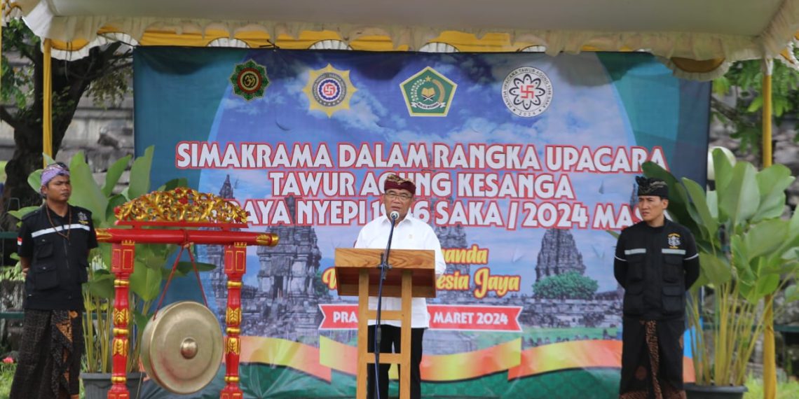 Hadiri Upacara Tawur Agung Kesanga di Candi Prambanan, Menko Muhadjir: Tugas Kita Menjaga Toleransi