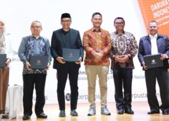 Beri Apresiasi Buku ‘Darurat Literasi’, Perpusnas:  Publik Harus Tahu