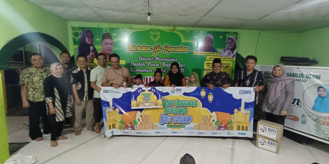 BRI Kanca Krian Salurkan Program Berbagi Bahagia dengan BRI Group Kepada Pondok Pesantren Panti Asuhan Sabilul Ulum
