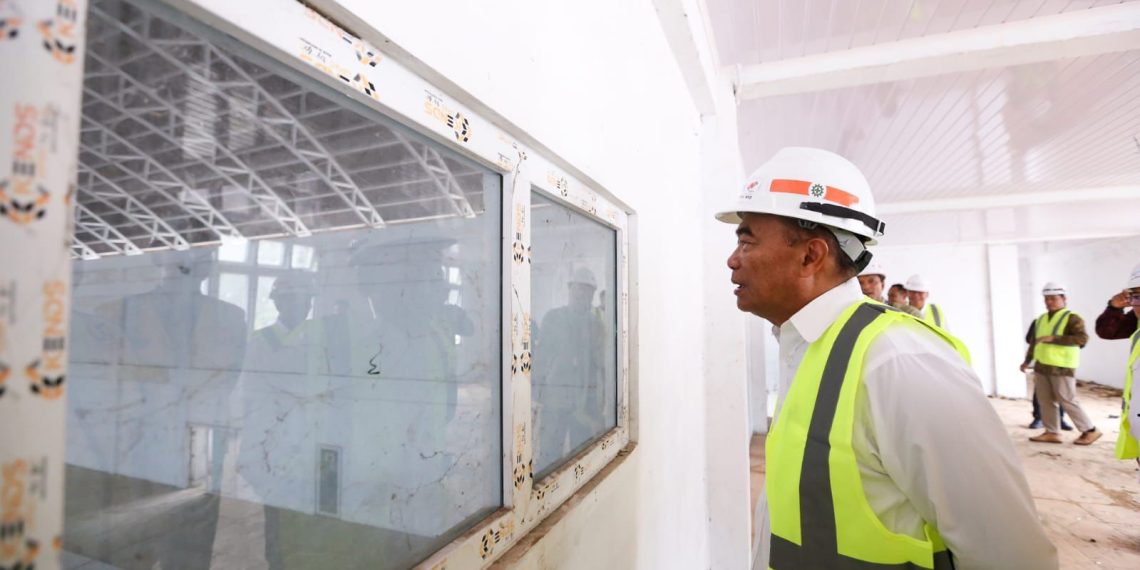 Menko Muhadjir  Minta Pembangunan Arena PON XXI Dipercepat