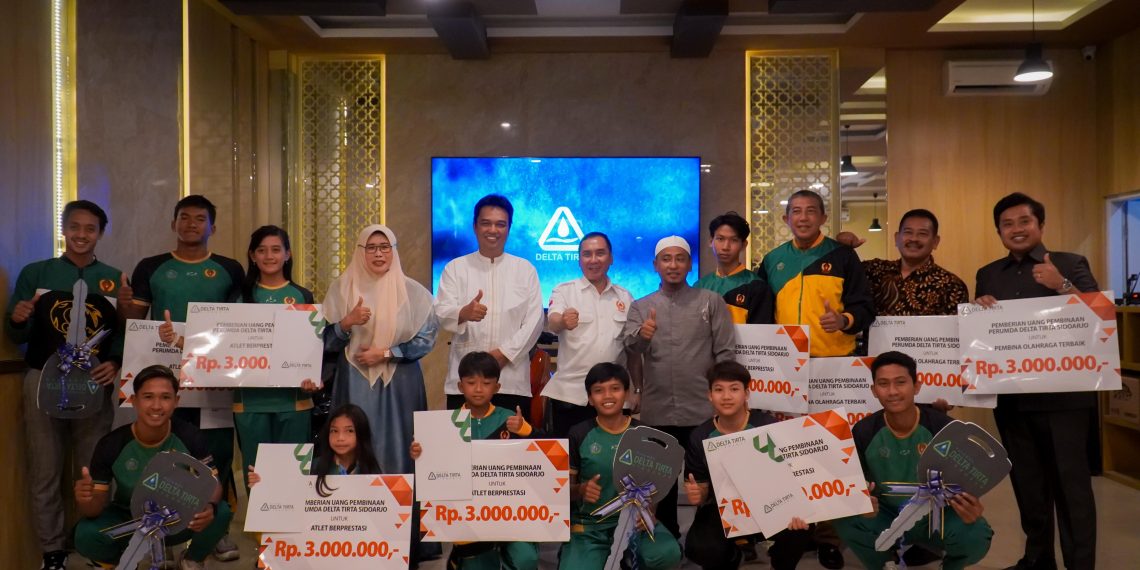 Perumda Delta Tirta Beri Bonus CSR Atlet Berprestasi Sidoarjo