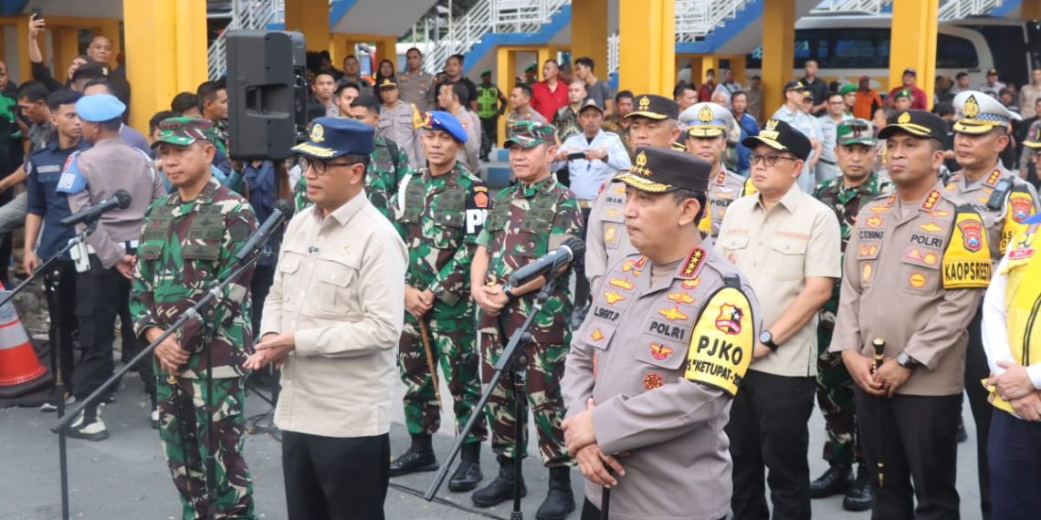 Kapolri, Panglima TNI dan Menhub Tinjau Kesiapan Layanan Mudik di Terminal Purabaya