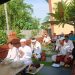 Sembahyang Bulan Purnama Di Pura Kertha Bumi Bhayangkara