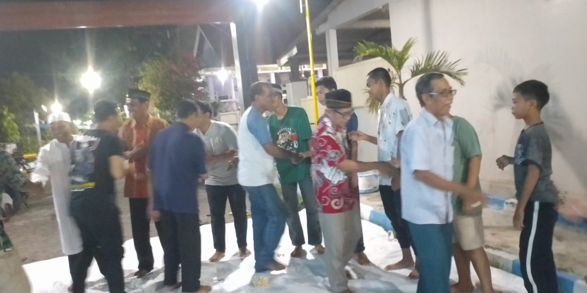 Jaga Kerukunan, Warga RT 27 GCM Gelar Halalbihalal